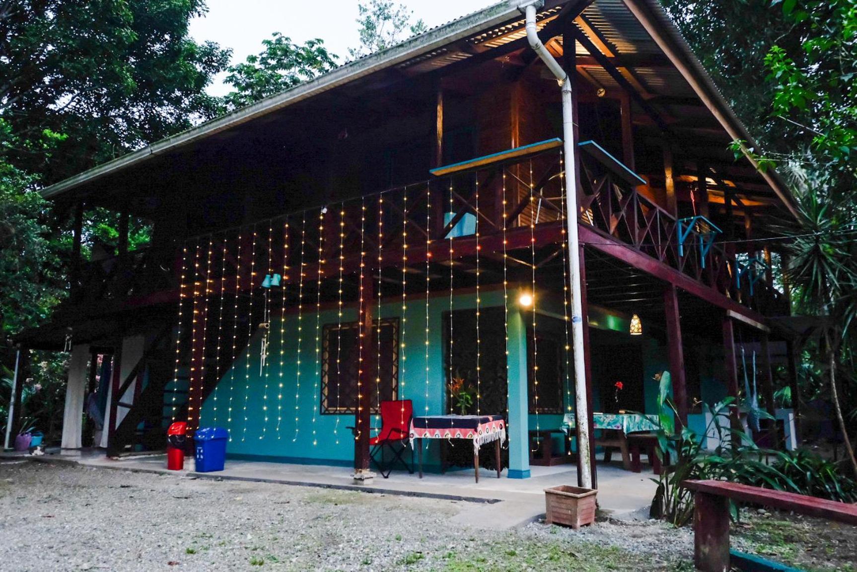 Casa Aldirica Hotel Cahuita Exterior foto